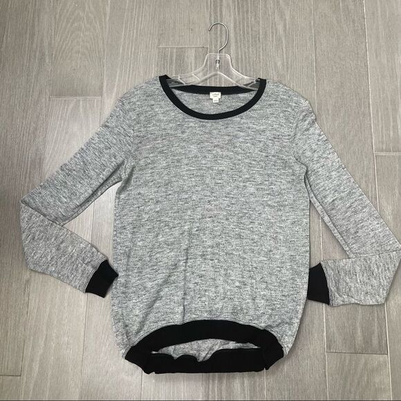 ARITZIA Wilfred High Low Crewneck Sweater Gray Black Color Block Trim XS Casual - Picture 8 of 13